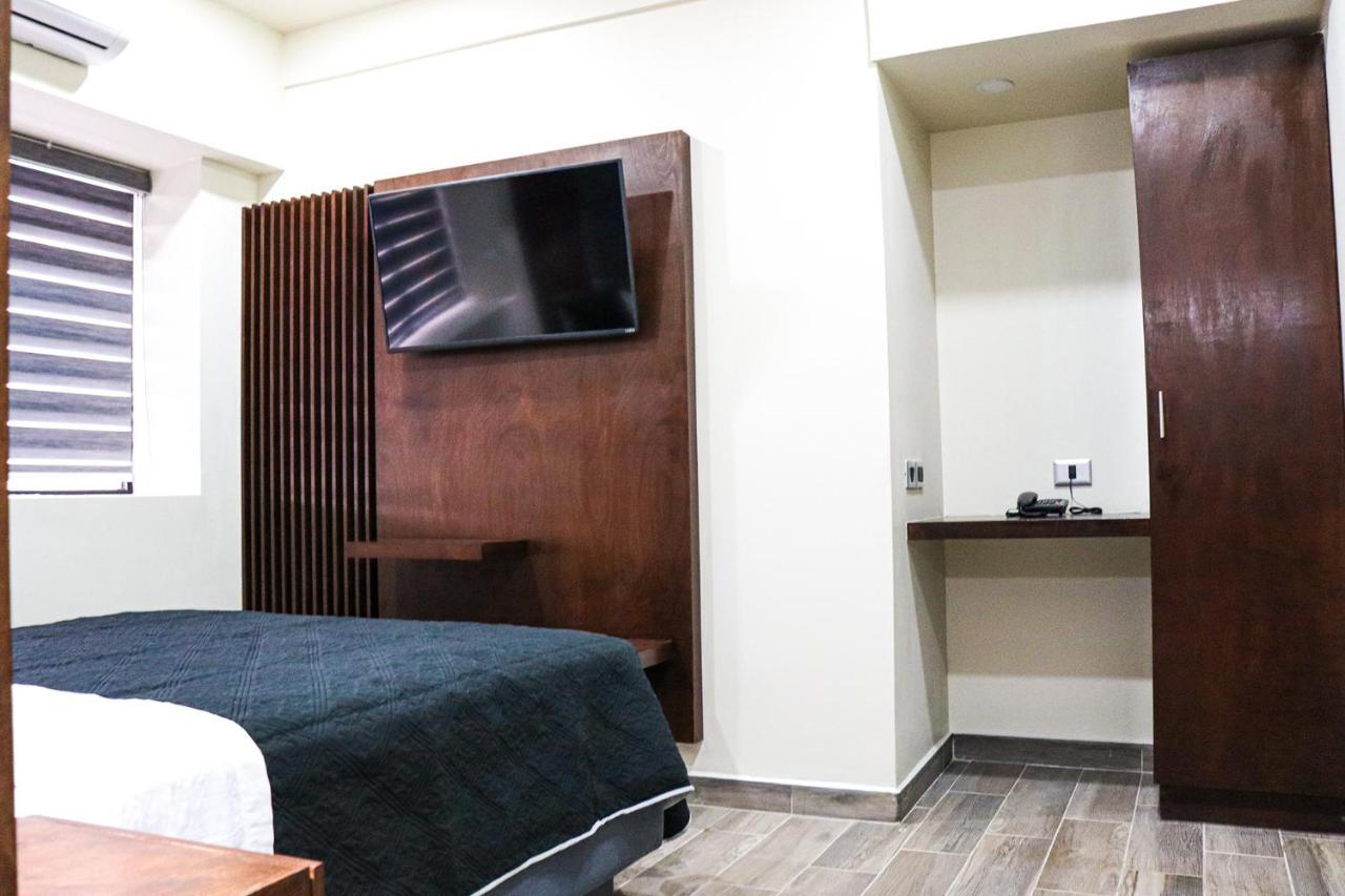 Hotel Mision 11 Tijuana Kültér fotó
